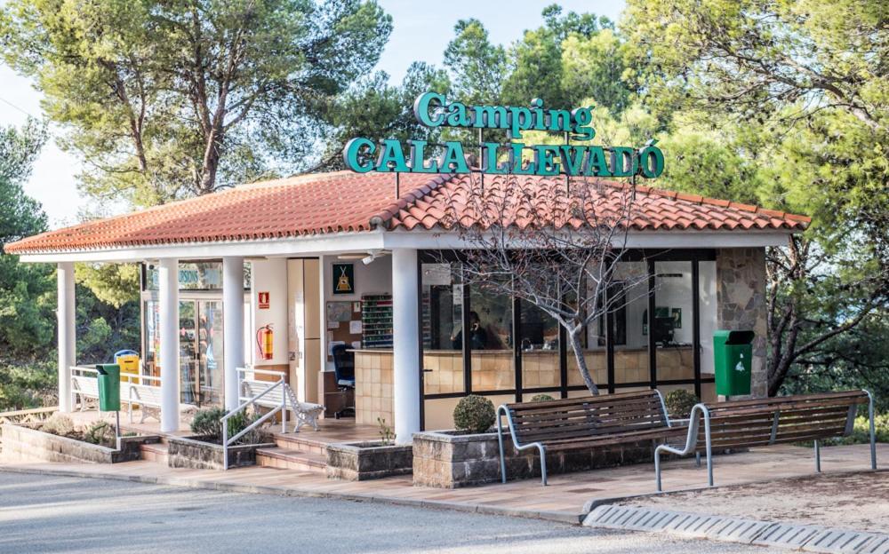 Camping Sunissim Cala Llevado 4 By Locatour Hotell Tossa de Mar Exteriör bild